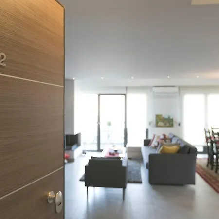 Ippokrateio Stylish City Loft Free Parking Апартаменты